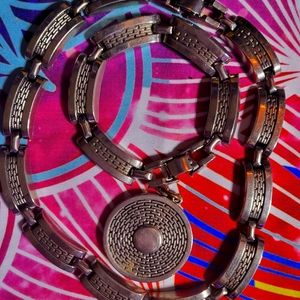 Vintage matching necklace and bracelet